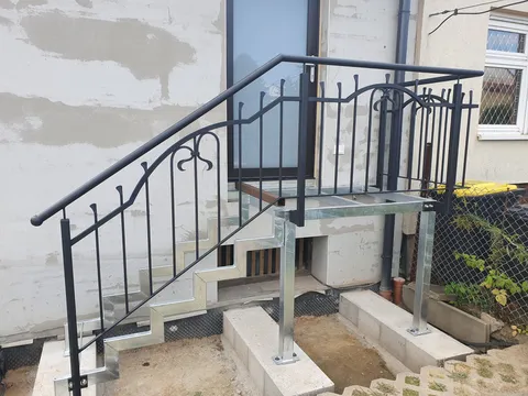 Treppe Eingang EFH